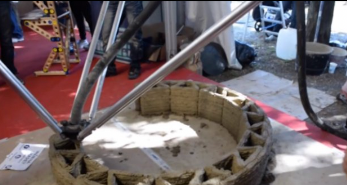 3D printers can now create houses out of mud